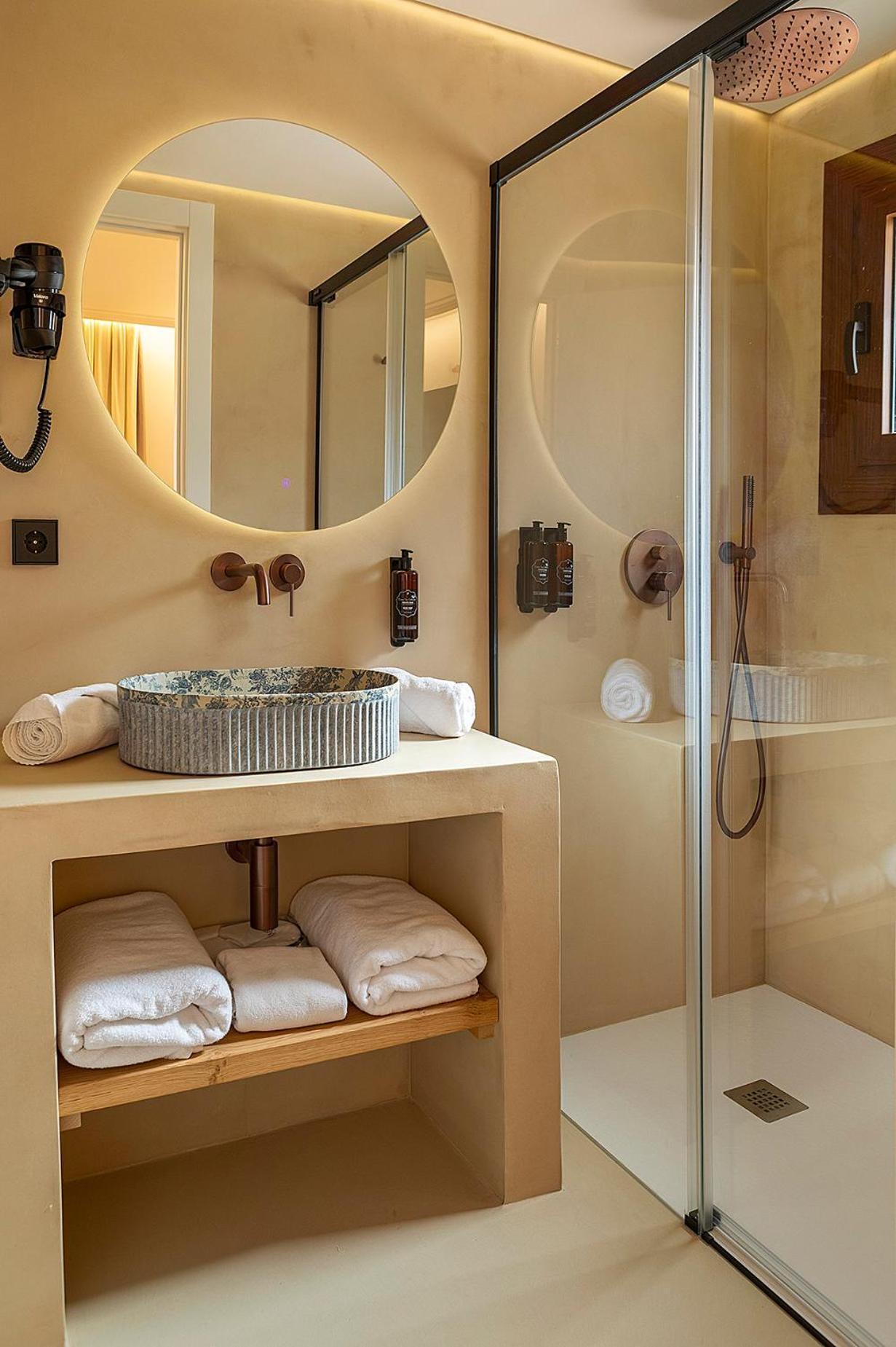 Standard Double or Twin Room,1771744178:JPEG