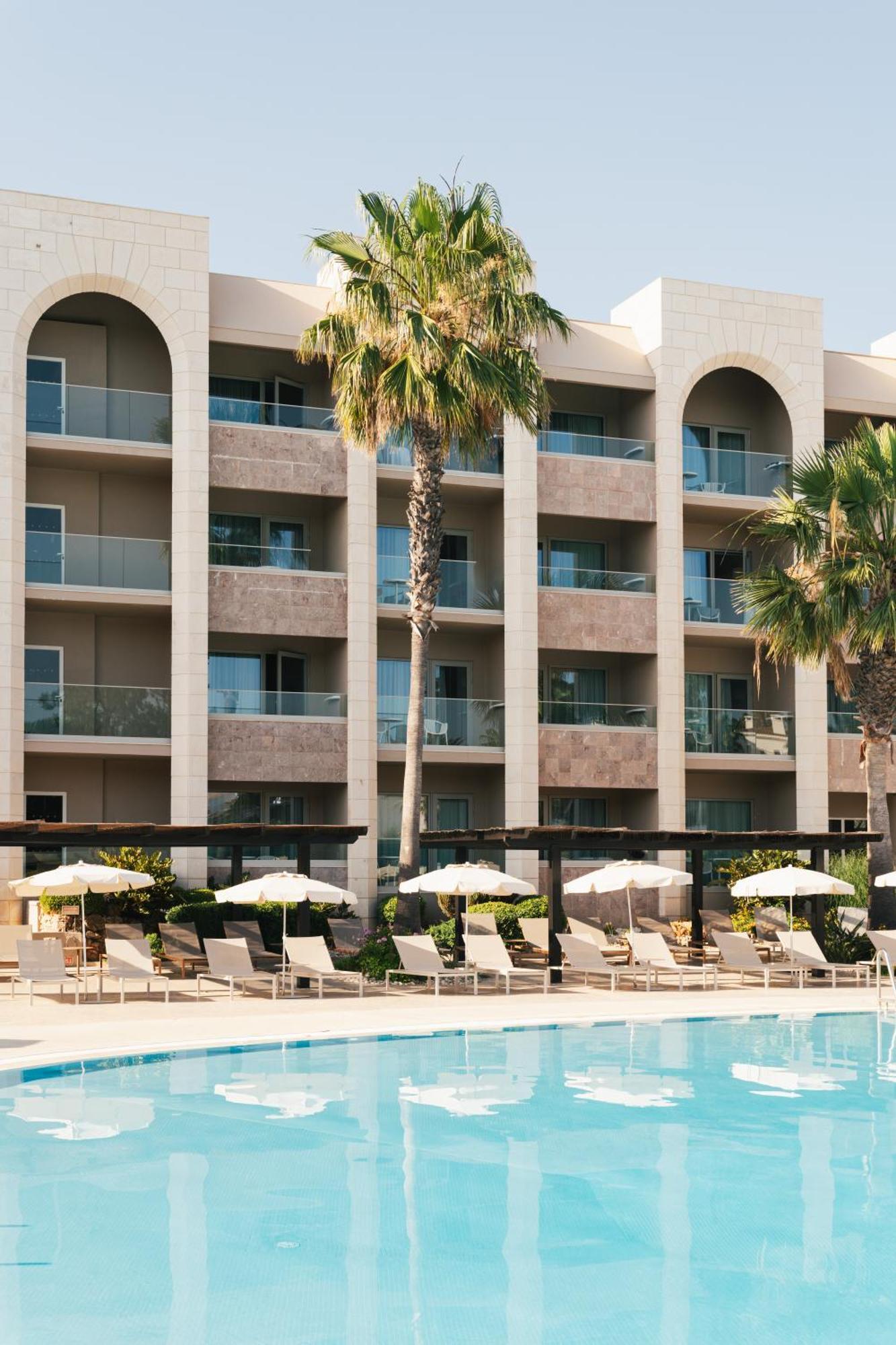 Double Room Panoramic Pool View