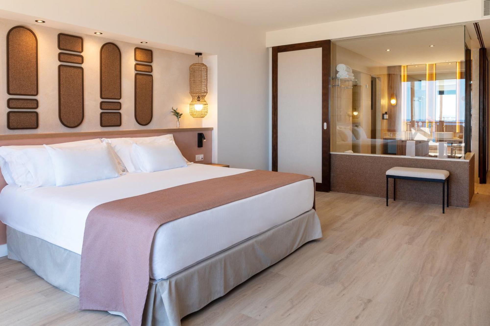 Deluxe Suite Sea View