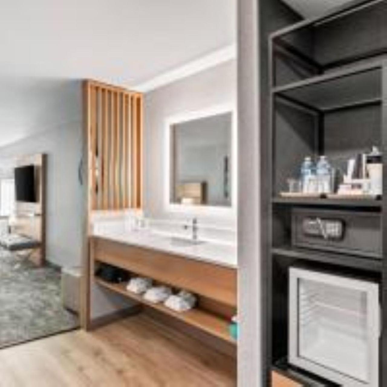 King Room - Non-Smoking