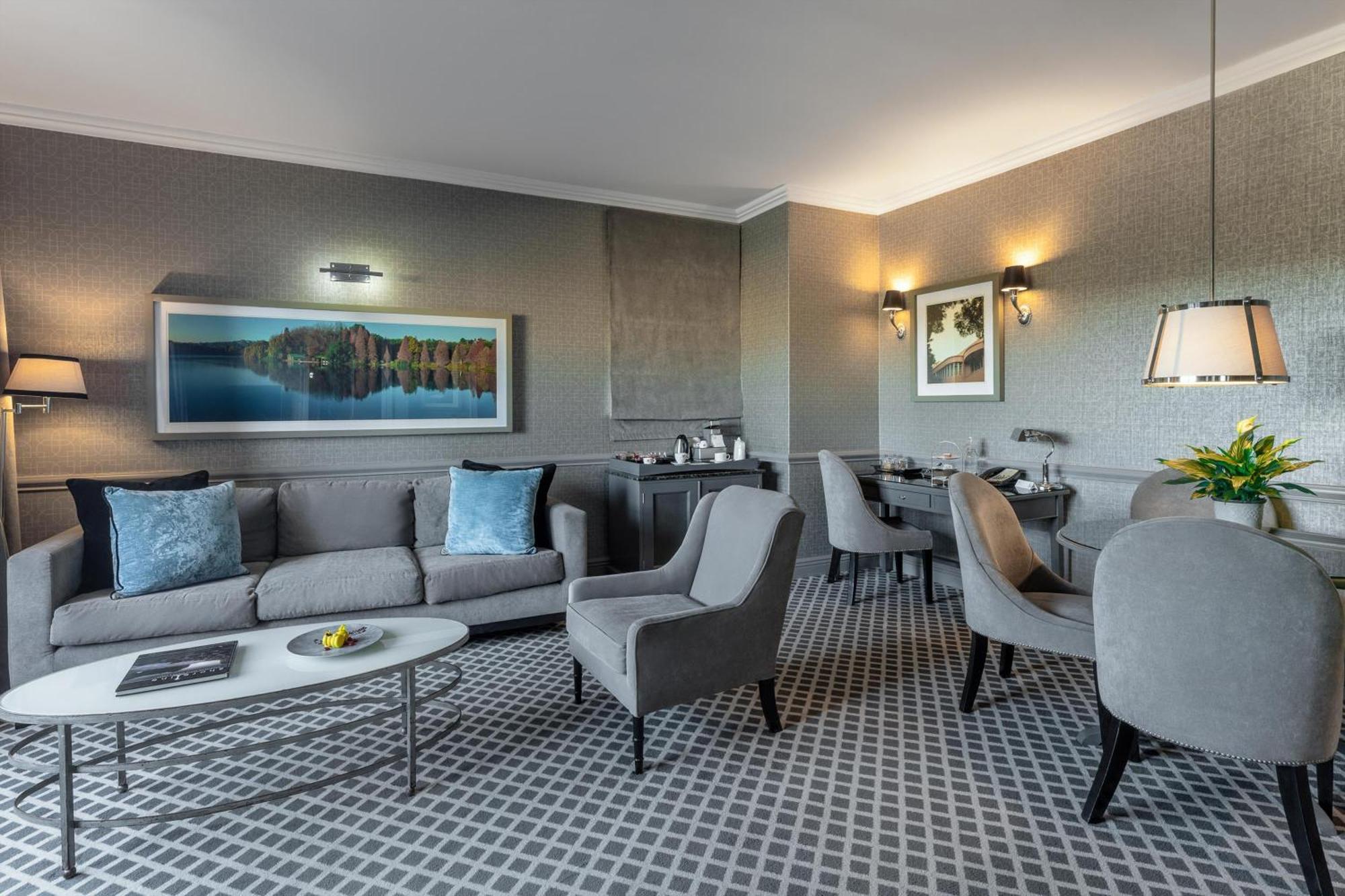 Luxury Suite