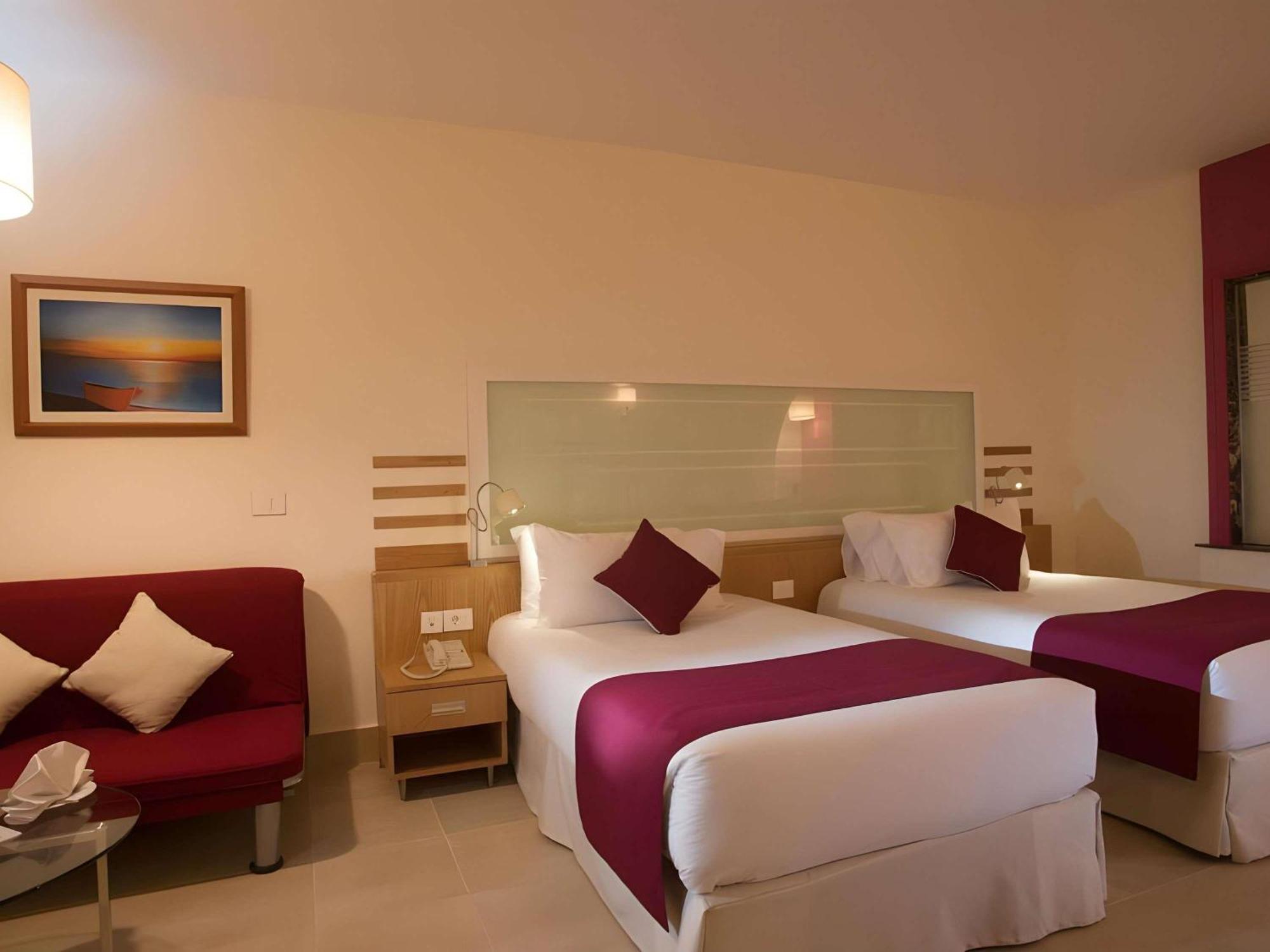 Superior Twin Room Garden Side