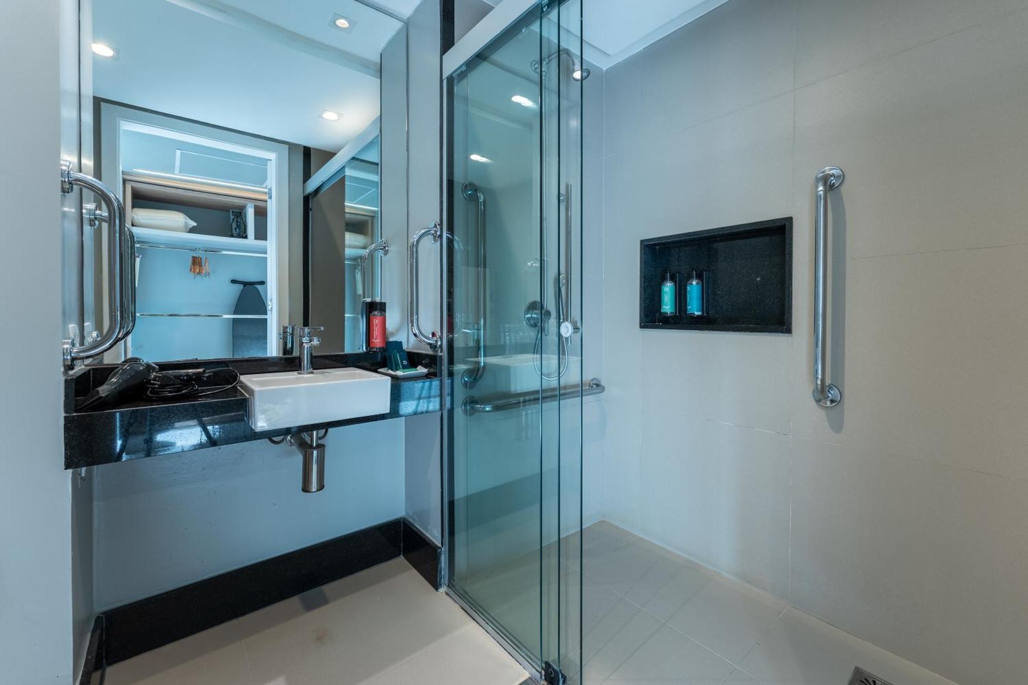 Superior Luxury Room 1 double bed sea view