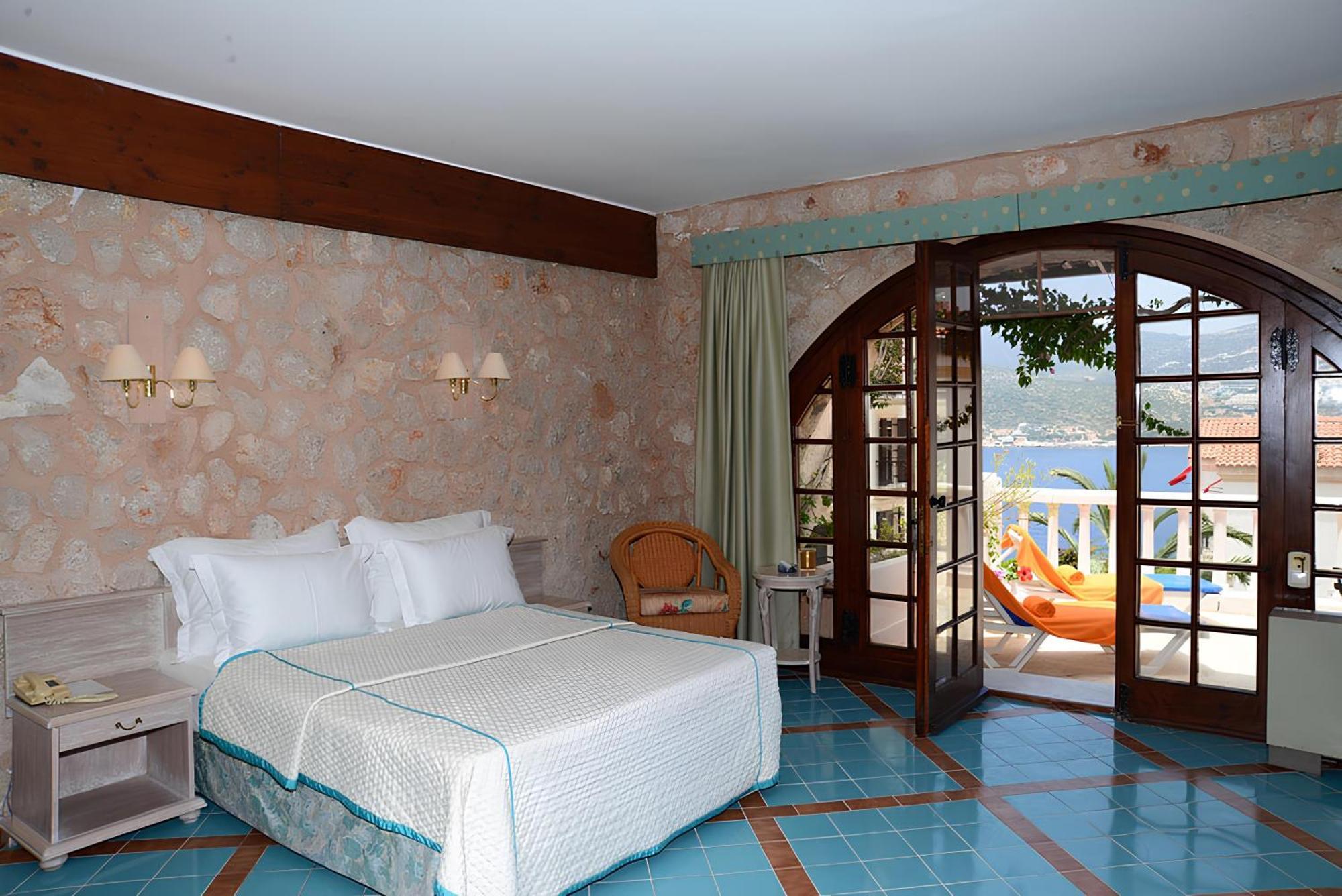 Double or Twin Room Garden View