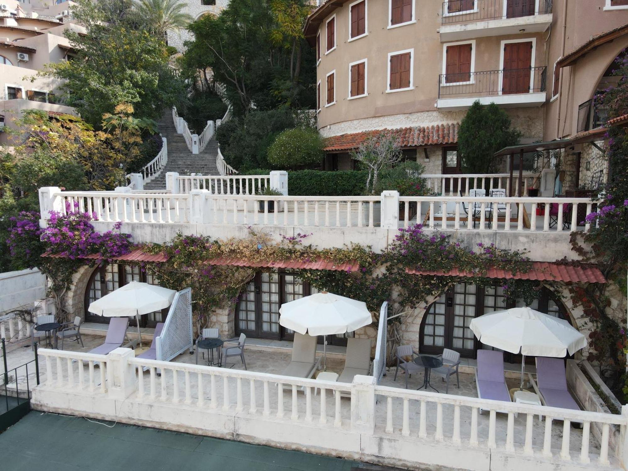 Double or Twin Room Partial Sea View