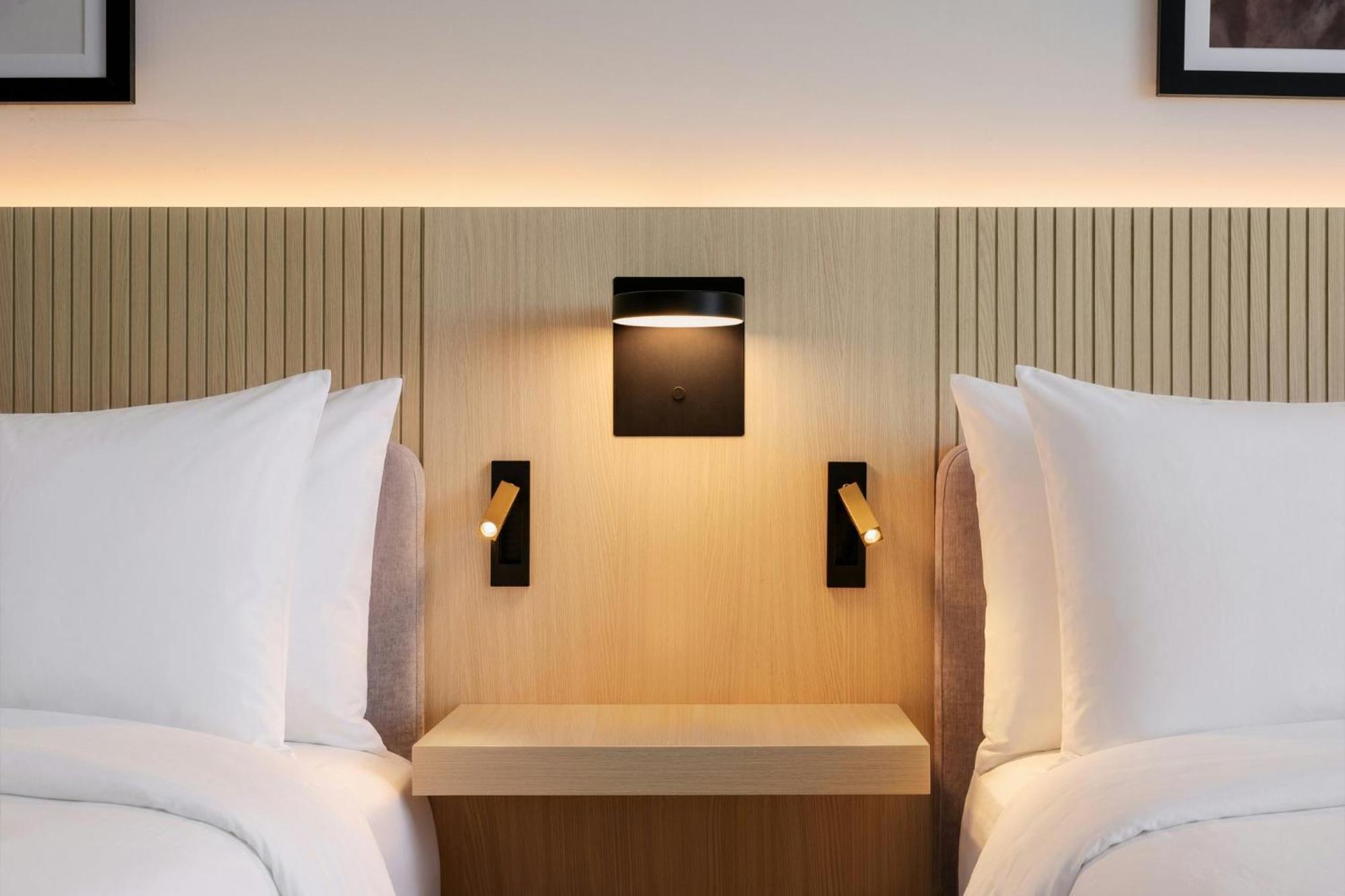 Deluxe Room Two Queen Beds Smoke