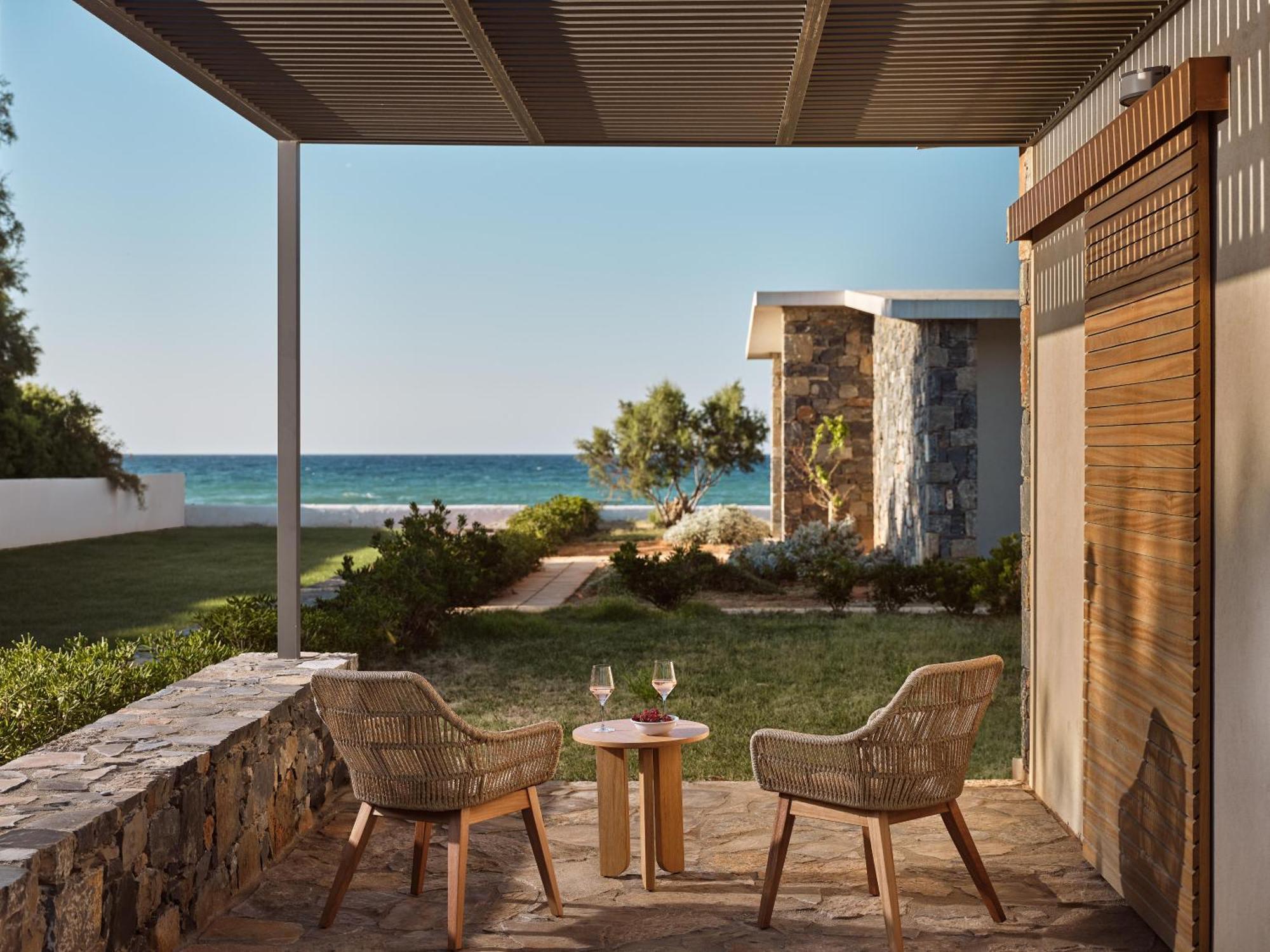 Premium Bungalow Waterfront