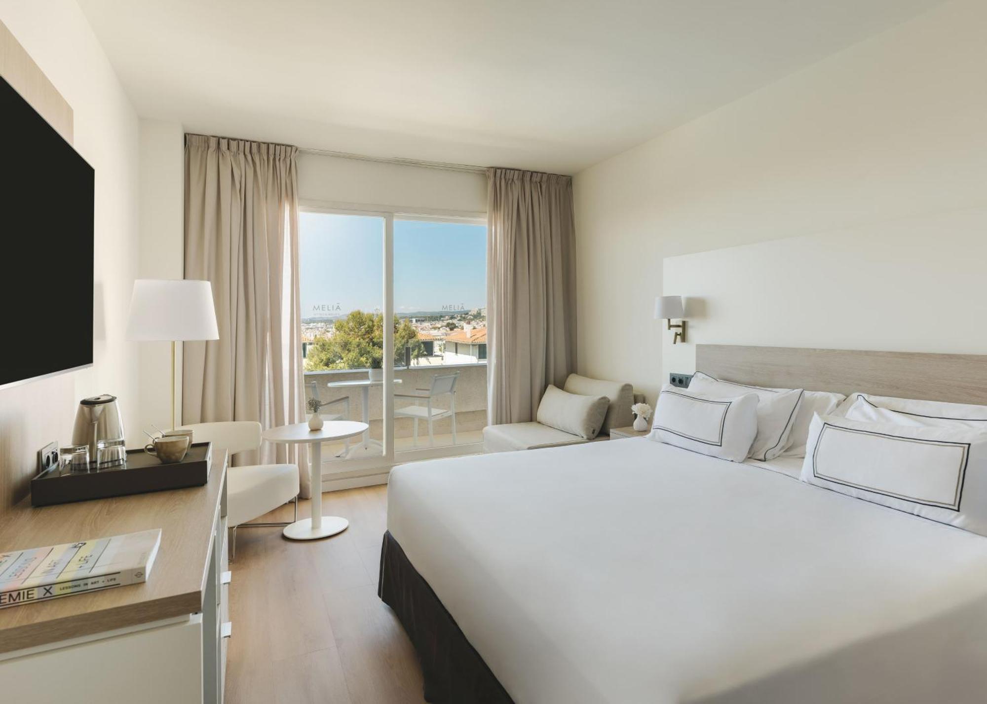 Melia Room Pool View