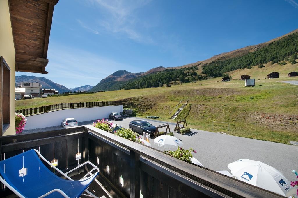 Superior Double Room with Balcony and Mountain View,262937185:JPEG