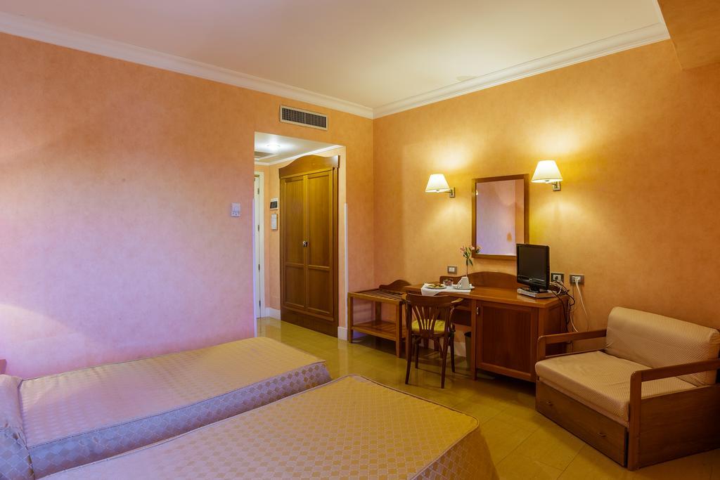 Economy Dreibettzimmer