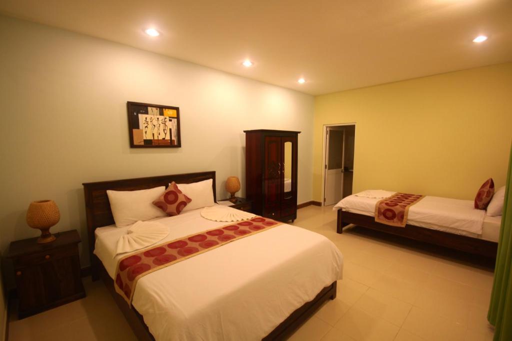 Triple Room with Pool View