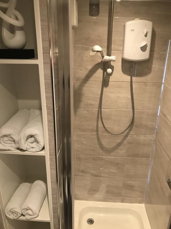 Twin Room,765990961:JPEG