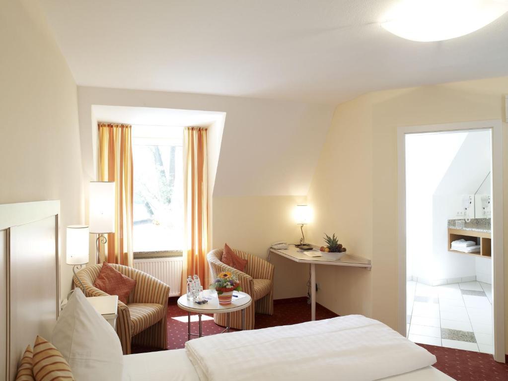 Comfort Single Room,630504729:JPEG