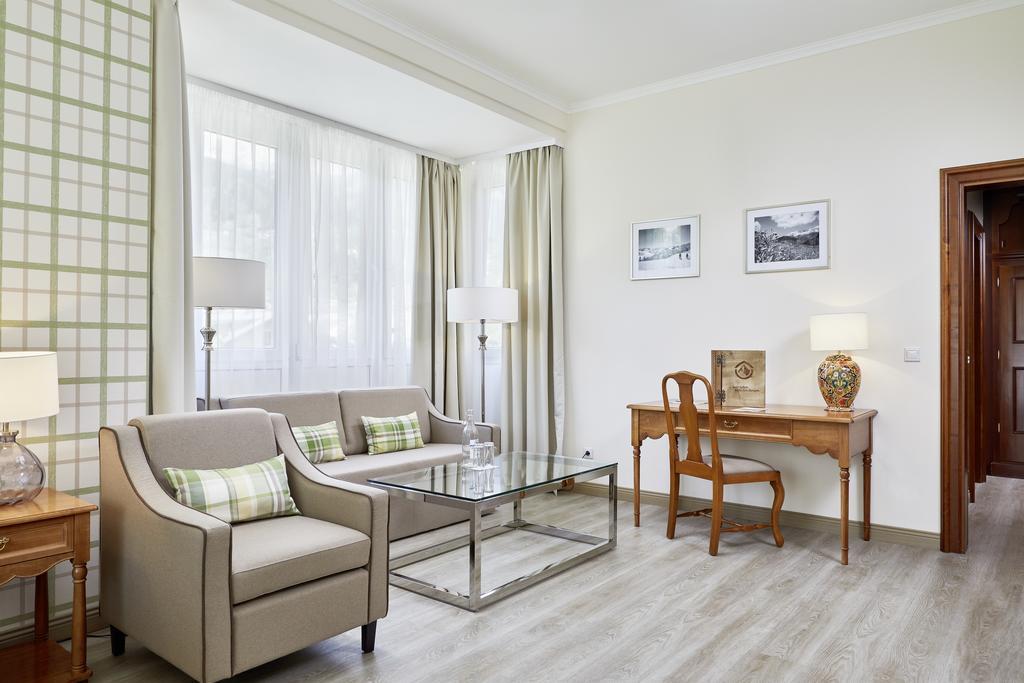 Junior Suite with Balcony