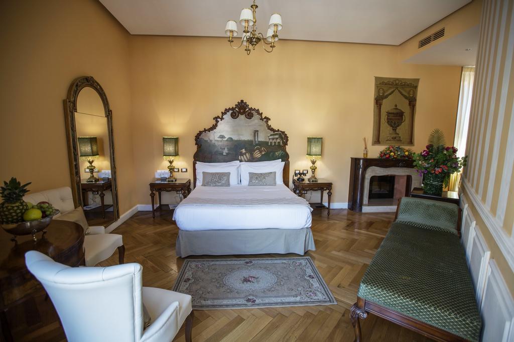 Habitación Triple con balcón