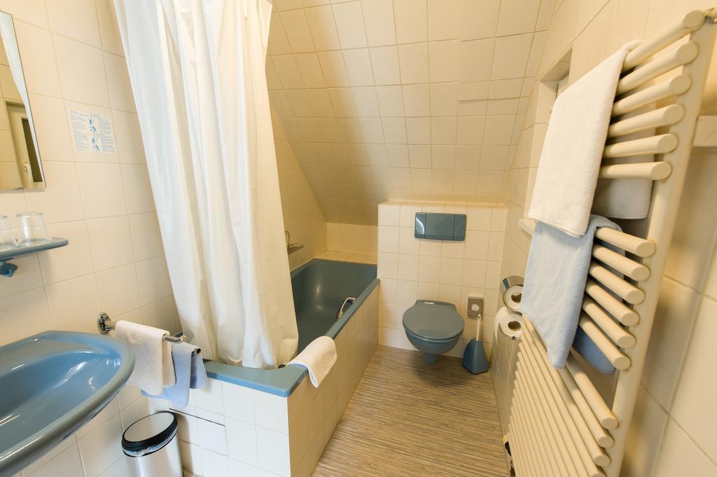 Tweepersoonskamer met 2 Aparte Bedden