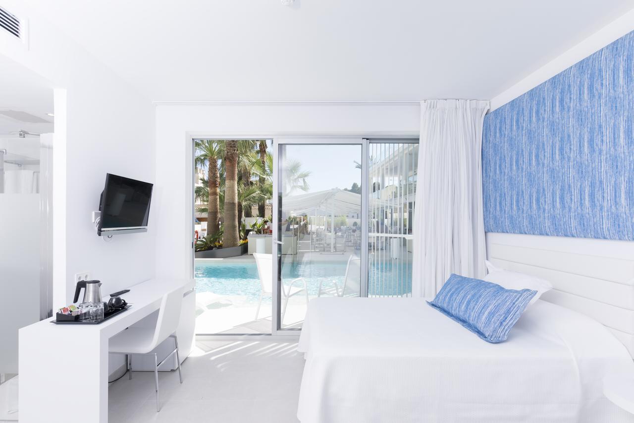Double Room Direct Access to Pool