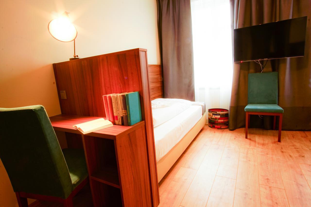 Economy Twin Room
