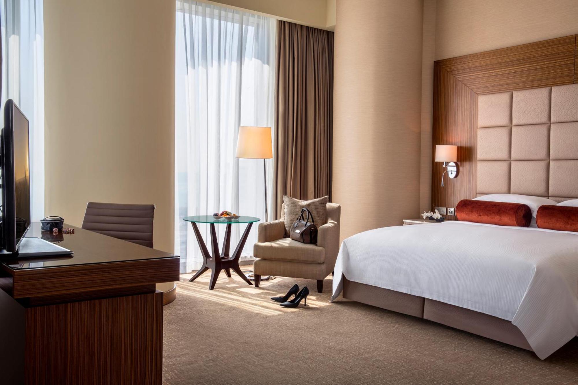 Spacious Room - King Bed, Beach Access Passes