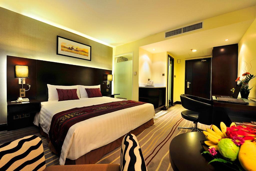 Deluxe King Room
