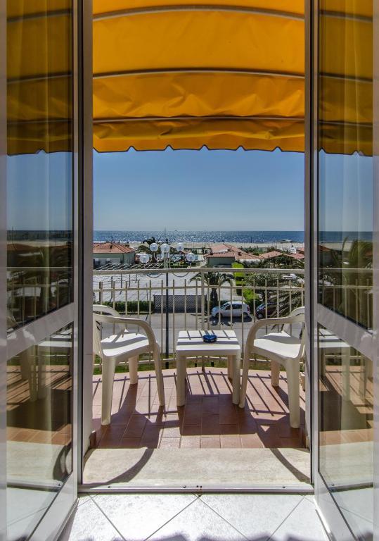 Double or Twin Room Balcony