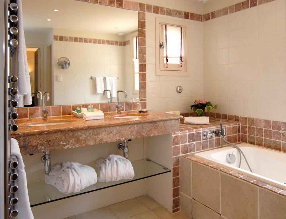Prestige Triple Room