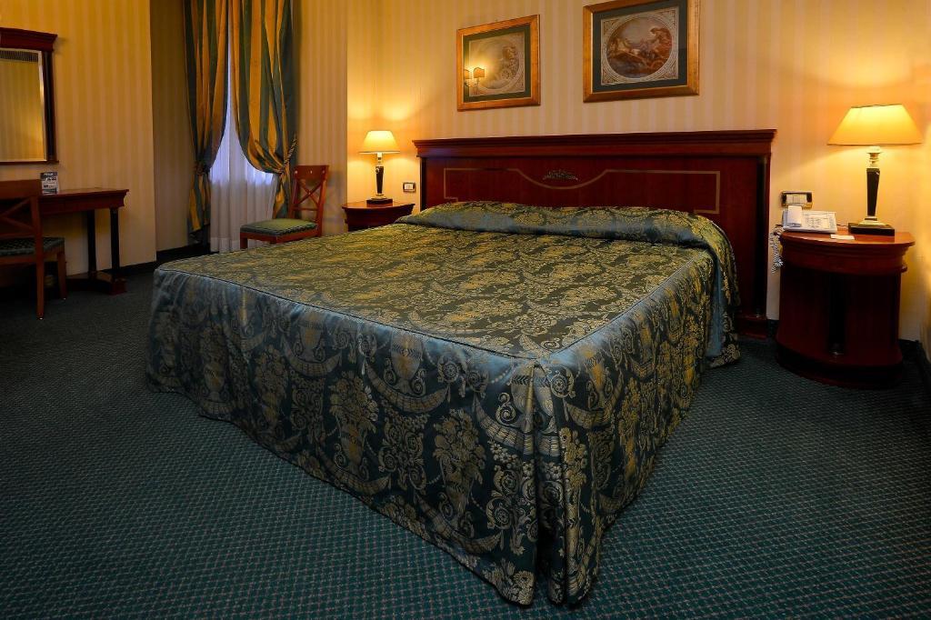 Double or Twin Room,84604187:JPEG