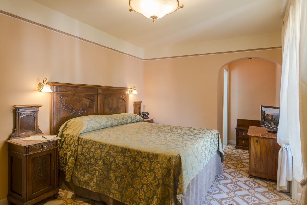 Double Room Lake View