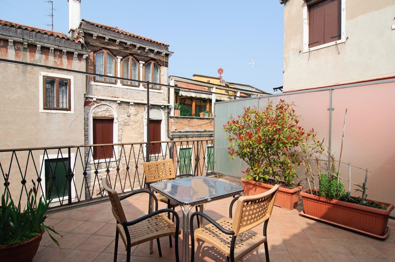 Habitación Doble Confort con terraza - 1 o 2 camas