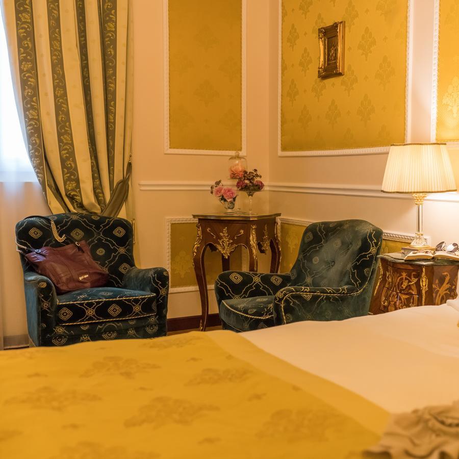 Deluxe Double Room,642348663:JPEG