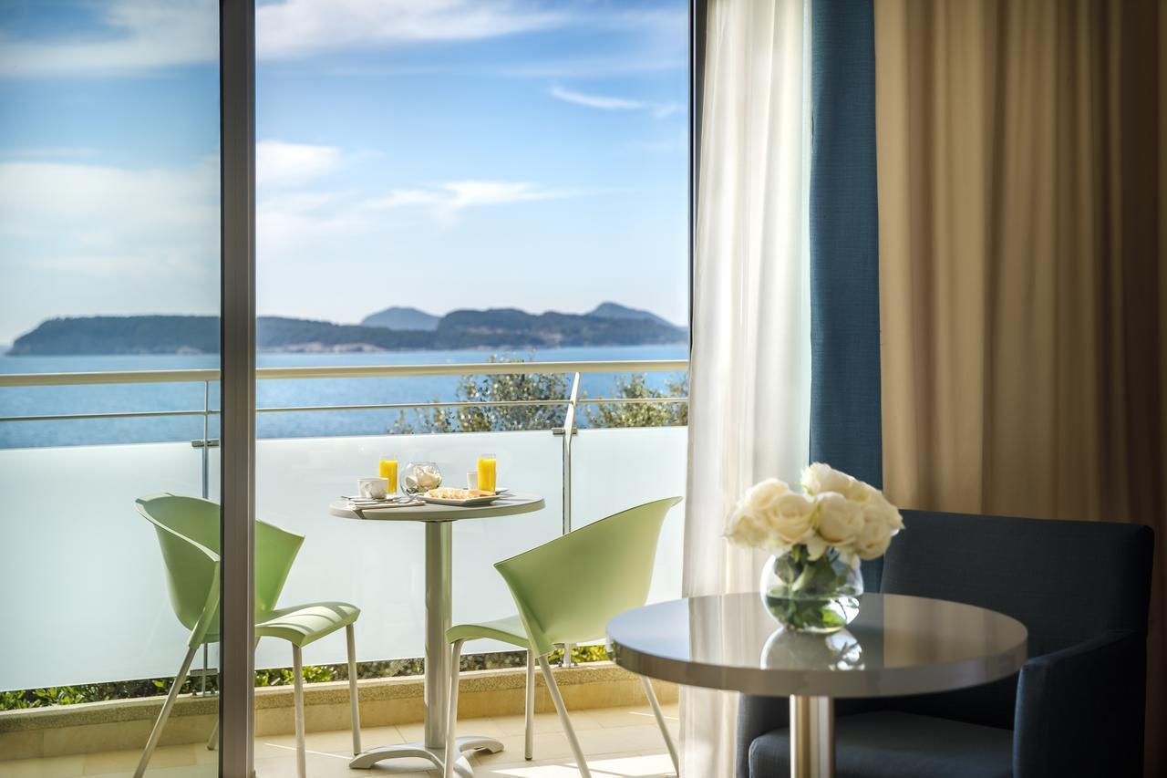 Room 2 Seaside