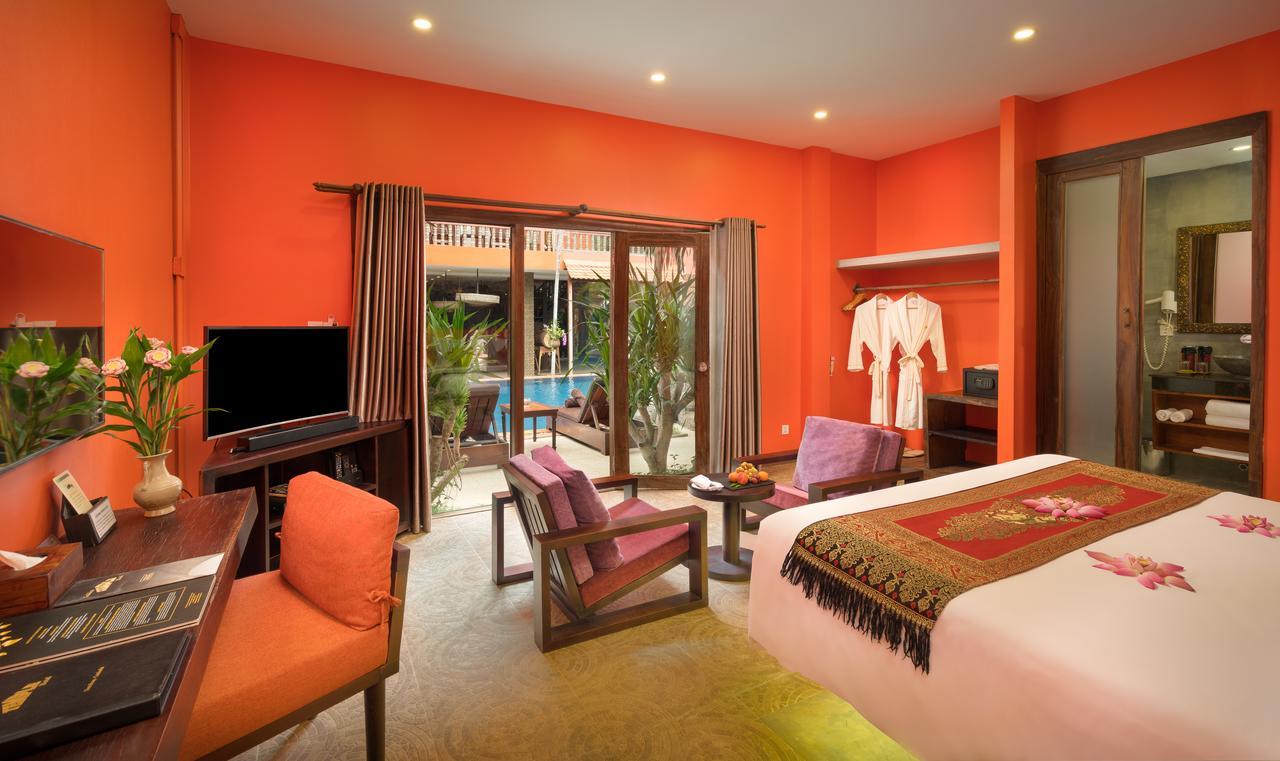 Premier Suite Pool Access - Free USD15 Credit Spa,665194089:JPEG
