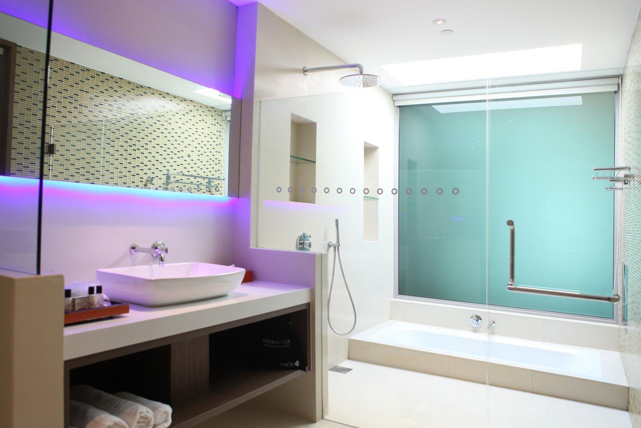 Double or Twin Room with Hill View