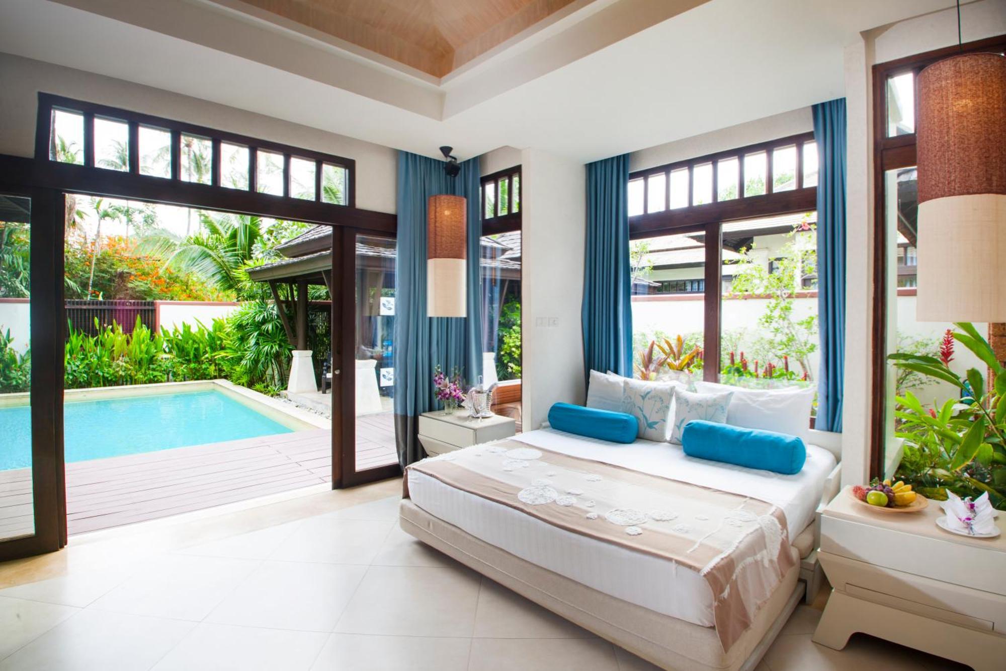 Family Pool Villa