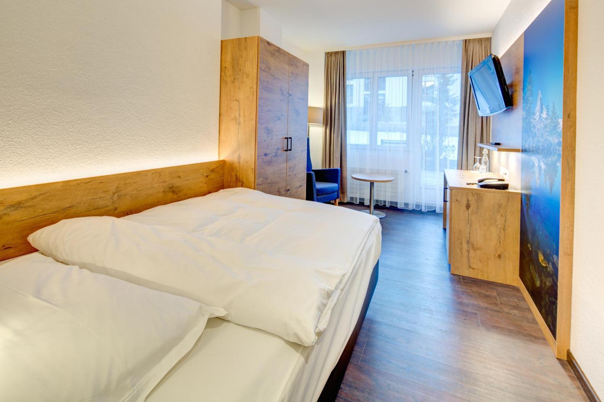 Single Room,1129115898:JPEG