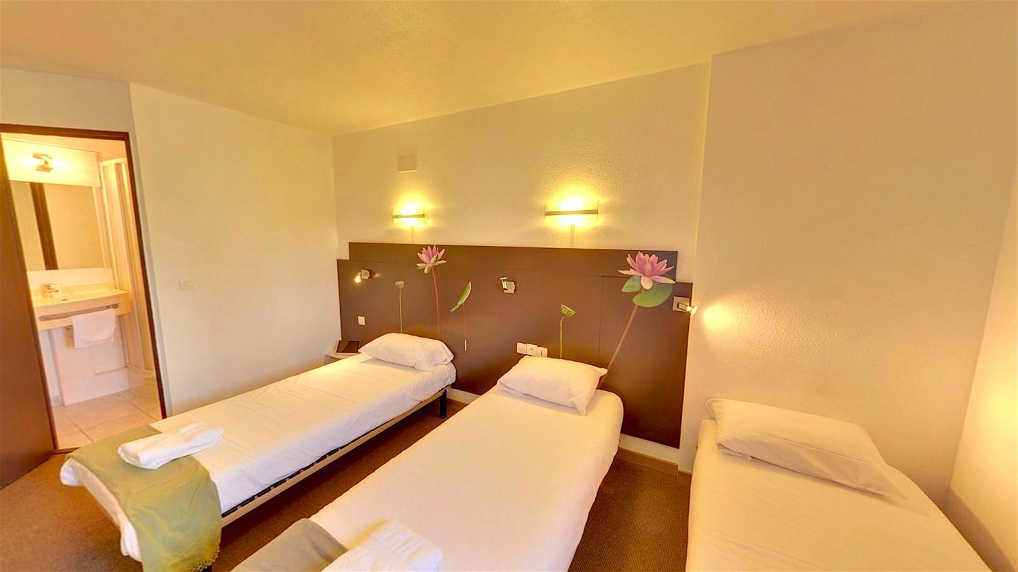 Comfort Triple Room