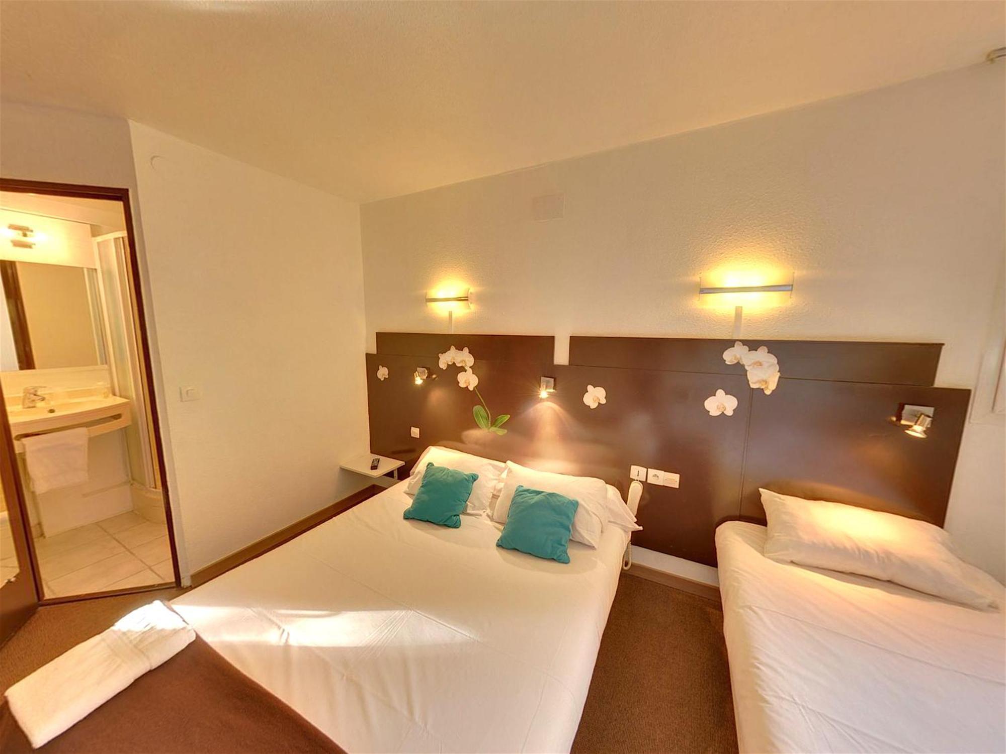Comfort Triple Room