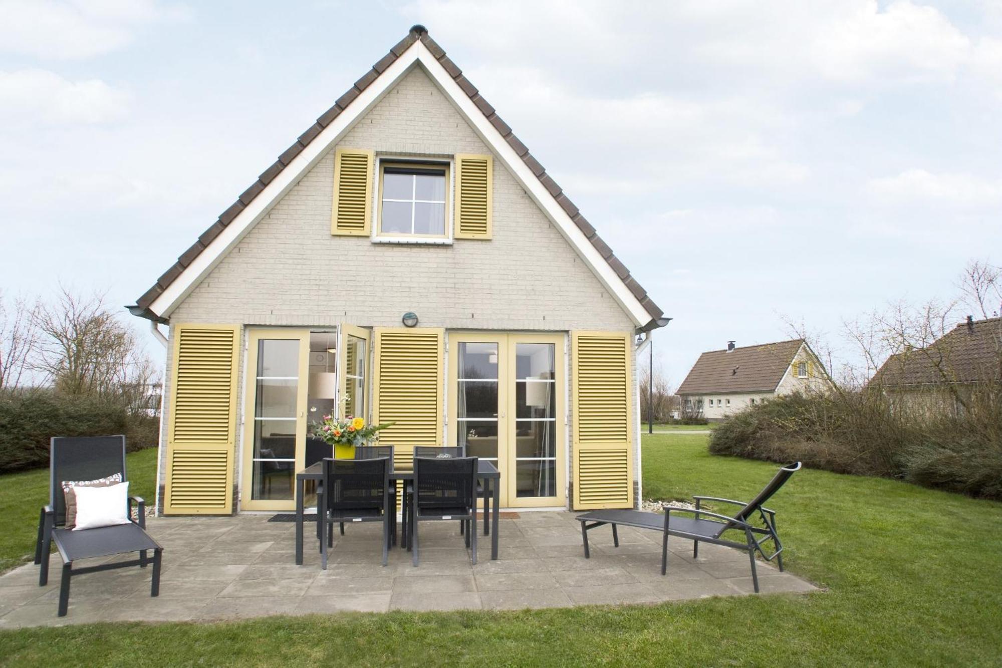 Deluxe Bungalow