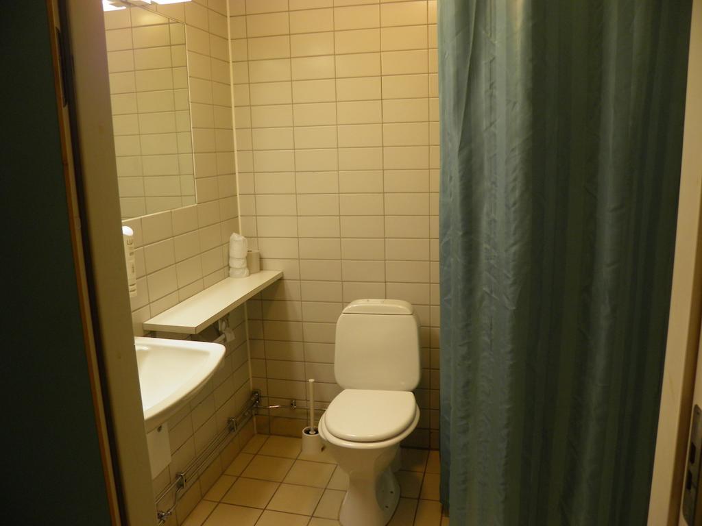Family Room,1333699091:JPEG