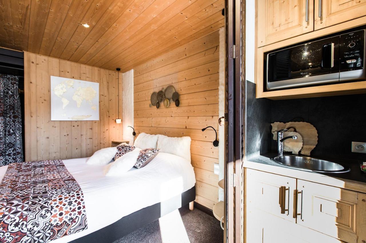 Family Room L (2 Adults + 2 Children),762370897:JPEG