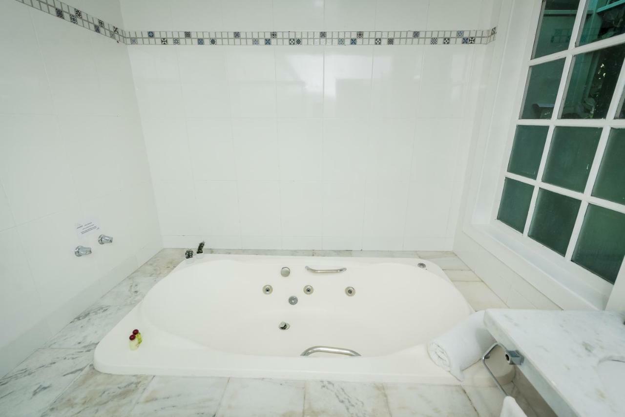 Luxury Room