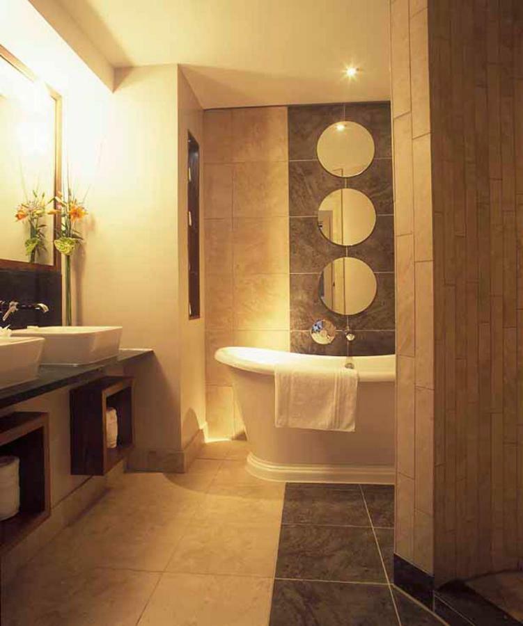 Luxury Suite