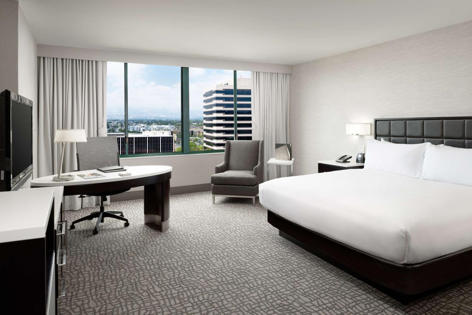 King Room,1551980581:JPEG