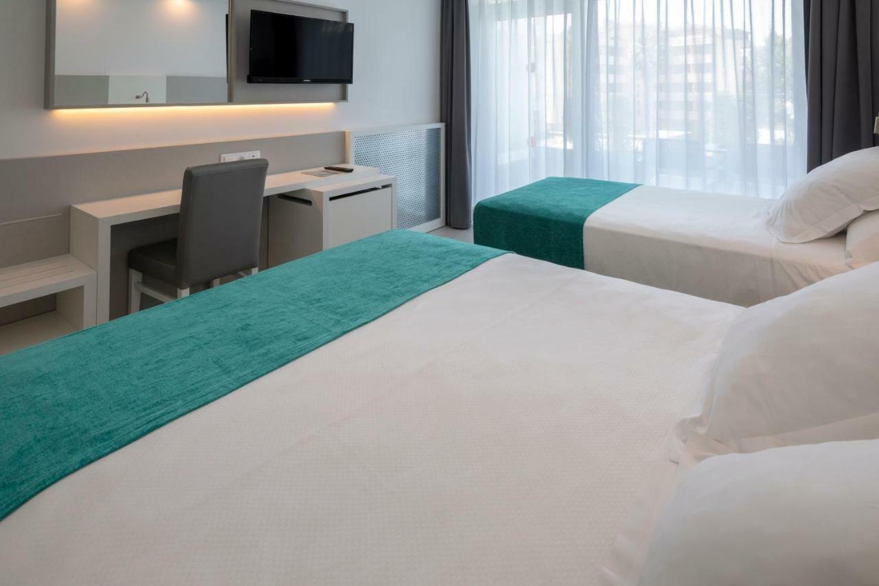 Double Room with Pool View