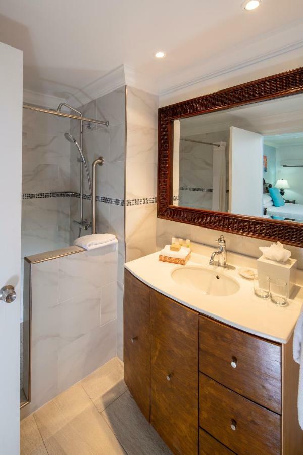 One-Bedroom Garden View Suite