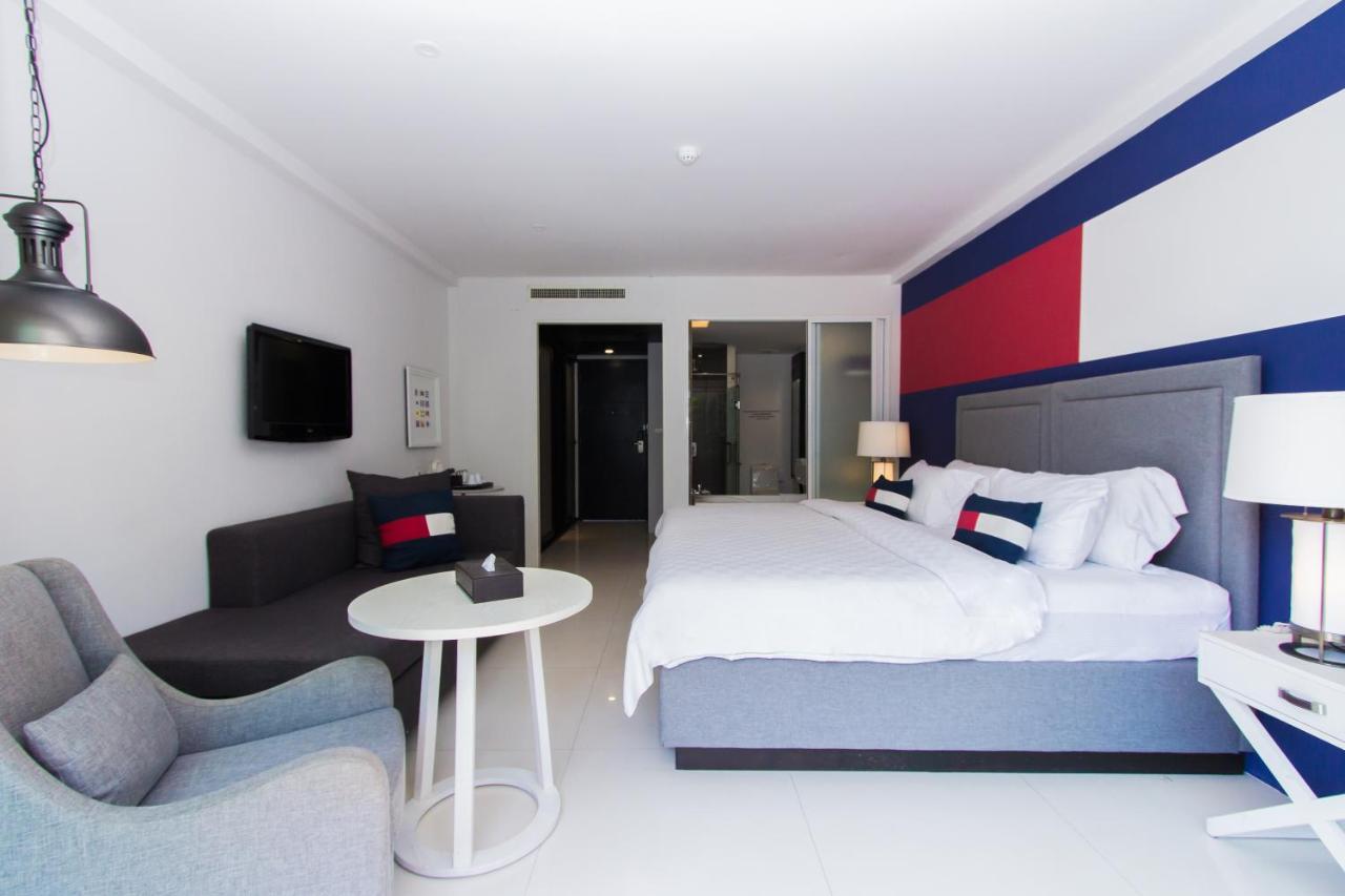 Deluxe Double or Twin Room Pool View