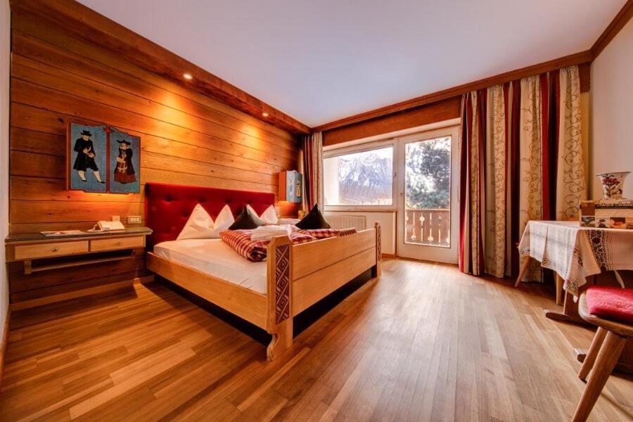 Doppelzimmer mit Balkon