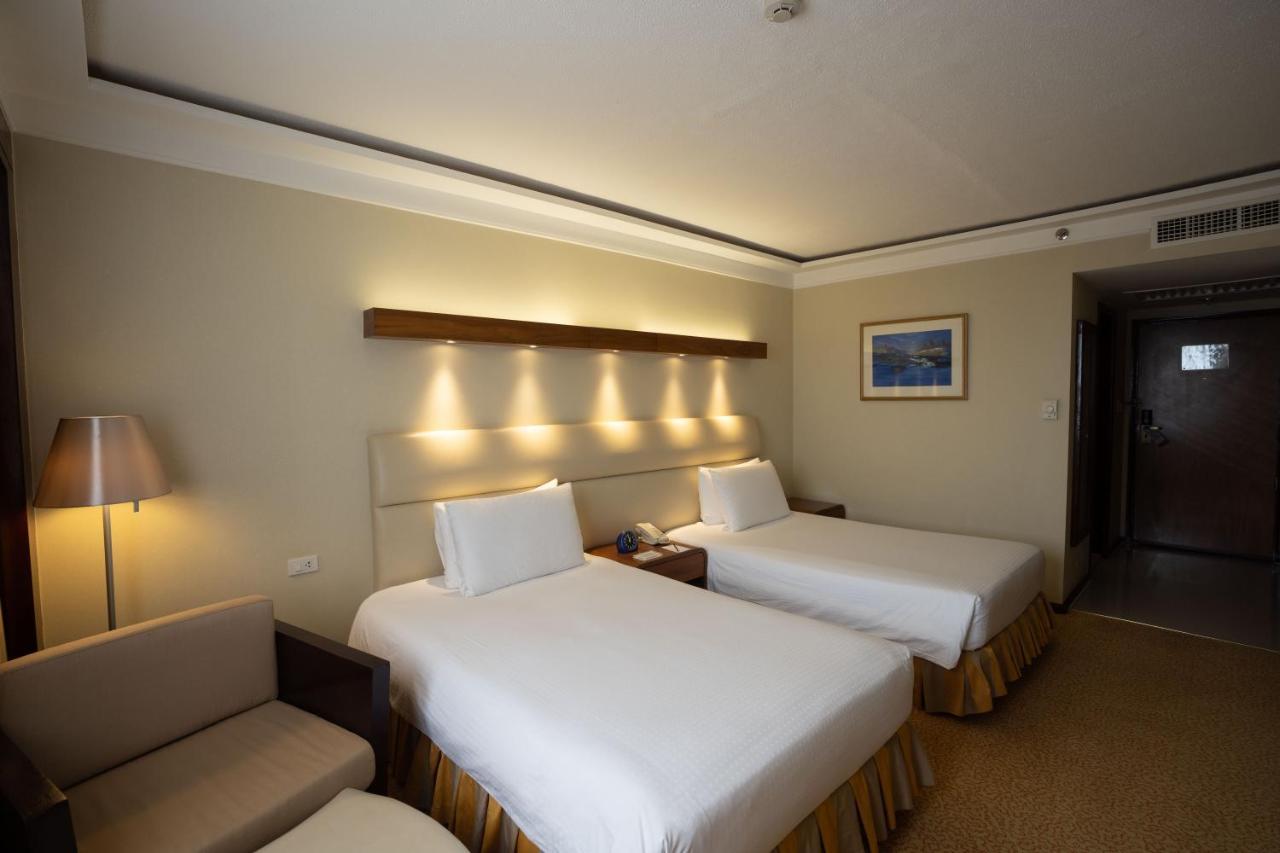 Deluxe Double or Twin Room with Mountain View