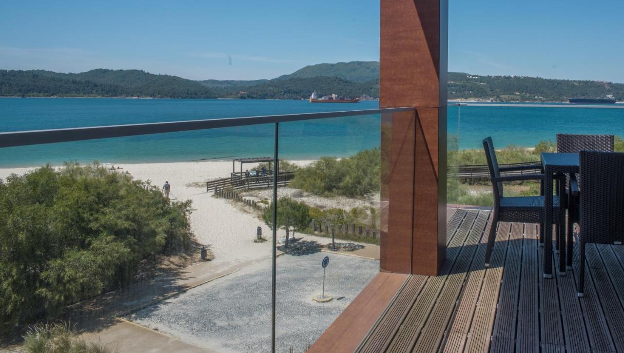 One-Bedroom Apartment Sea View