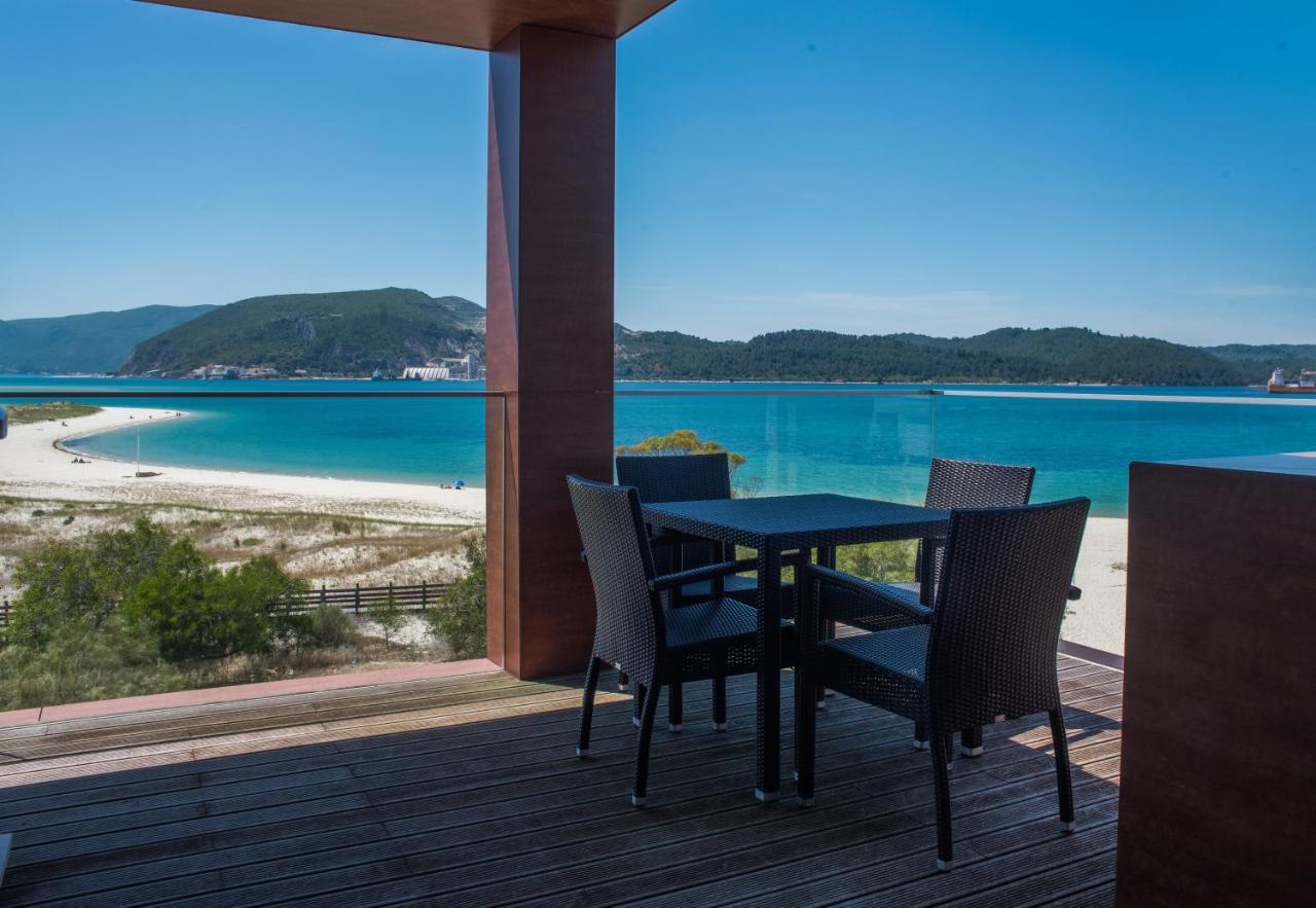 Two-Bedroom Apartment Sea View